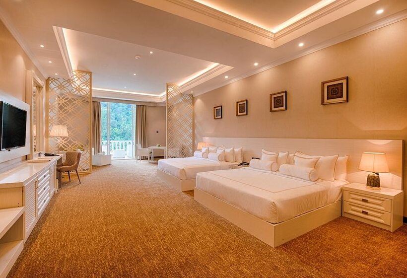 Люкс Премиум, The Golden Crown