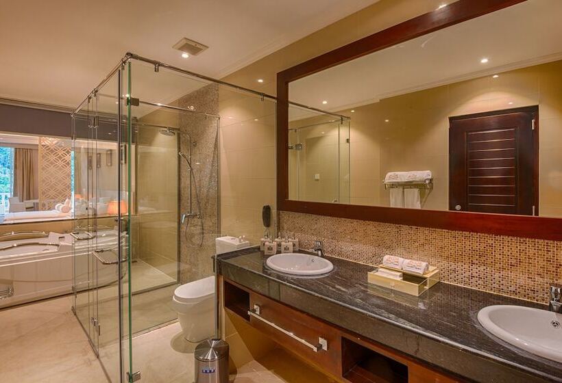 Люкс Премиум, The Golden Crown