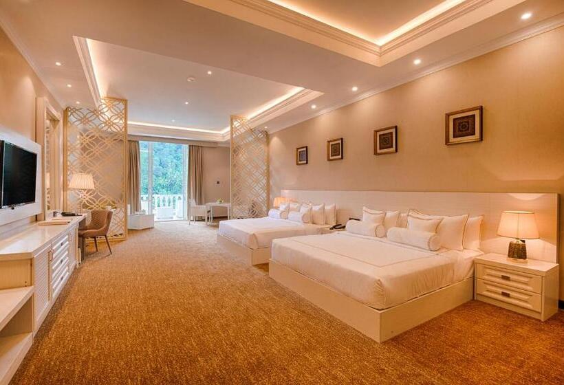 Люкс Премиум, The Golden Crown