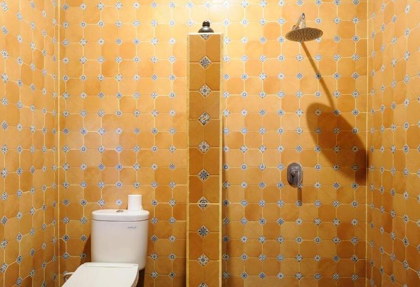 חדר סטנדרט נוף להרים, Lakeview  And Restaurant