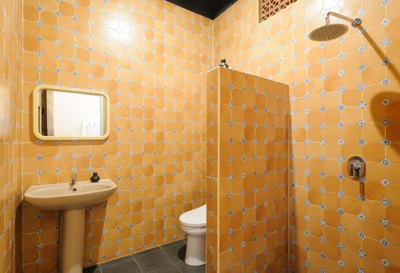 חדר סטנדרט נוף להרים, Lakeview  And Restaurant