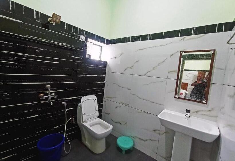 חדר דלוקס, Kadamba