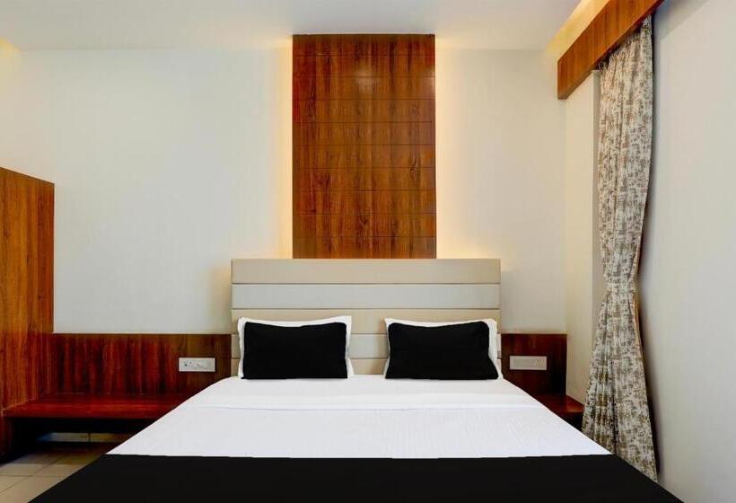 Трехместный Номер Классика, Oyo Hotel Shreeji