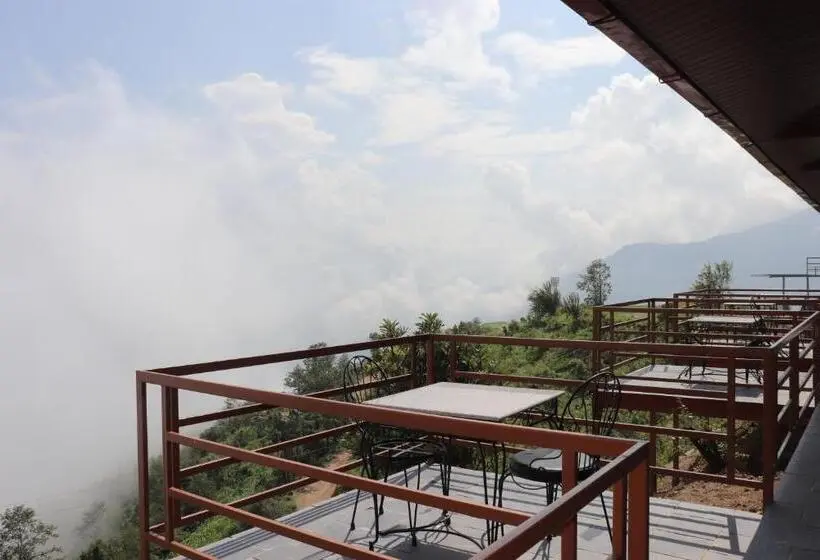 اتاق استاندارد سه نفره, Suryachaur Nature Retreat