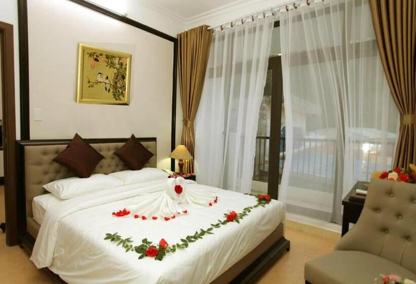 اتاق استاندارد با بالکن و چشمانداز دریا, Youth Hotel Do Son