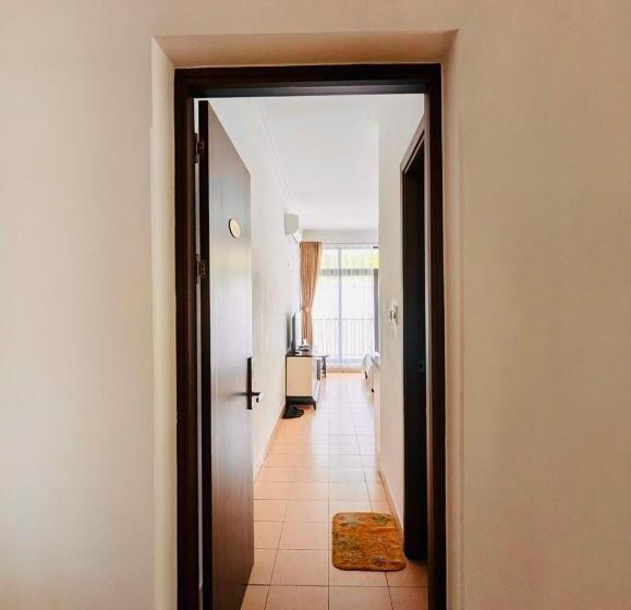 اتاق سه نفره دلوکس با چشمانداز دریا, Youth Hotel Do Son