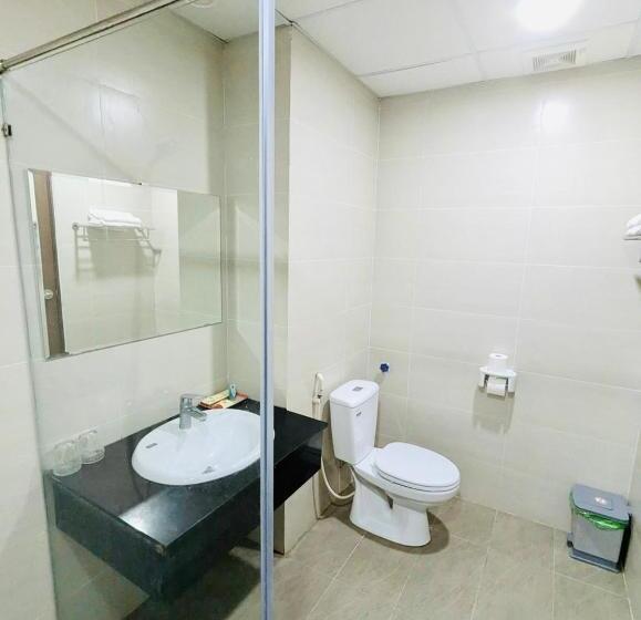 اتاق سه نفره دلوکس با چشمانداز دریا, Youth Hotel Do Son