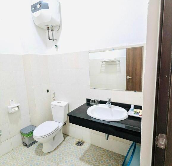 اتاق سه نفره دلوکس با چشمانداز دریا, Youth Hotel Do Son