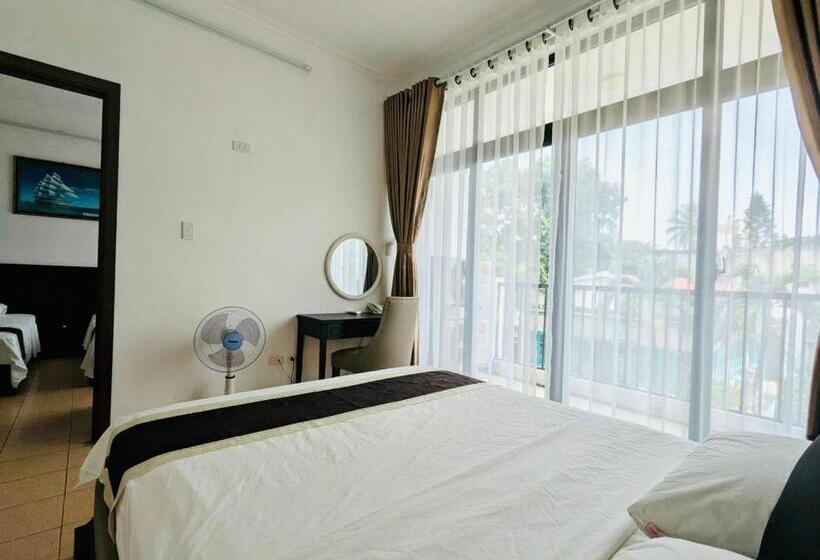 اتاق سه نفره دلوکس با چشمانداز دریا, Youth Hotel Do Son