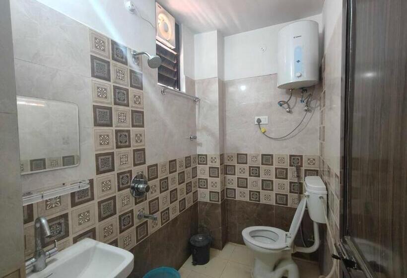 غرفة كلاسيكية ثلاثية, Super Collection O Rukanpura Patliputra Station Formerly Radhika Inn