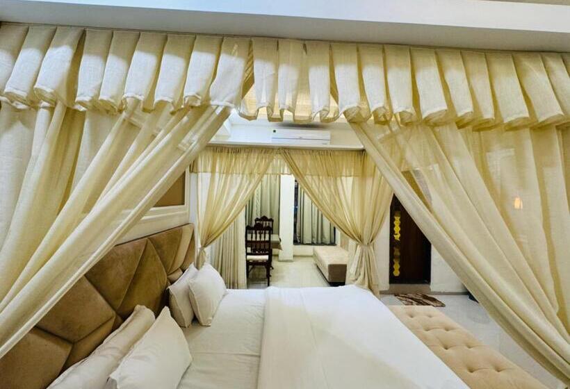 豪华房间, Goroomgo Hotel Jay Shree Palace Ujjain