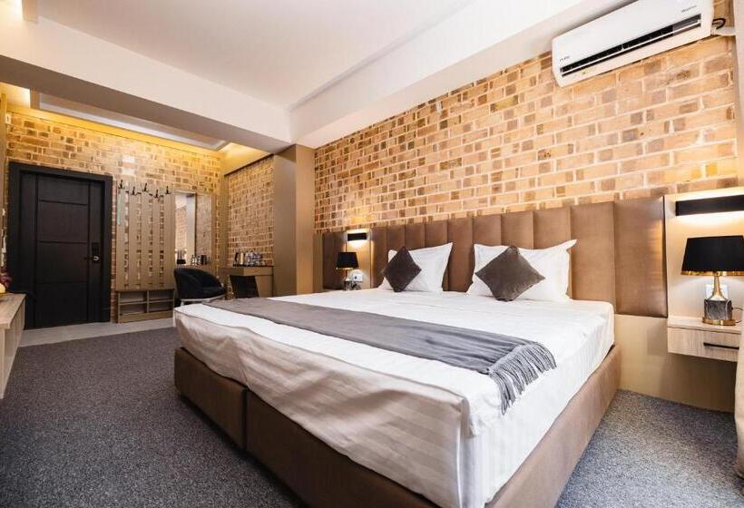 اتاق استاندارد یک نفره, Art Air