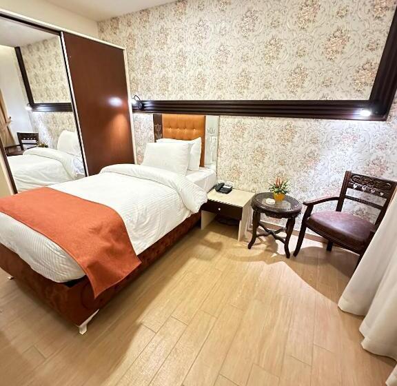 اتاق استاندارد یک نفره, Londrina