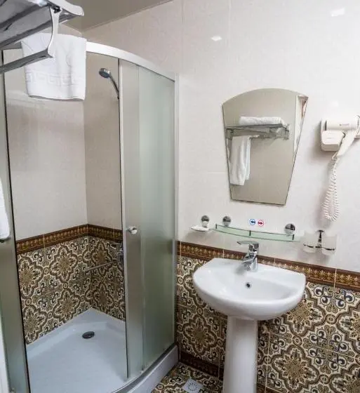اتاق استاندارد یک نفره, Malika Khorezm