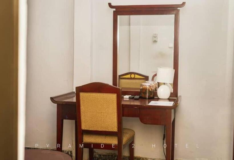 اتاق استاندارد برای معلولان, Pyramide Ii