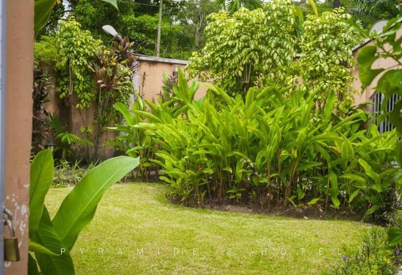 اتاق استاندارد برای معلولان, Pyramide Ii