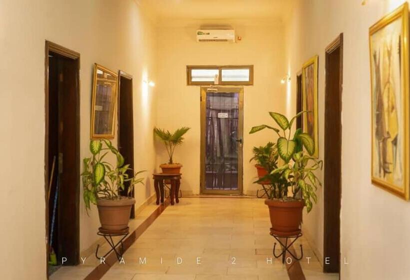 اتاق استاندارد برای معلولان, Pyramide Ii