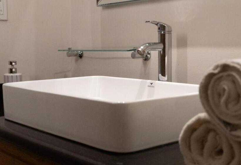 スタンダードトリプルルーム, Infinity Suites Habitación Triple 212