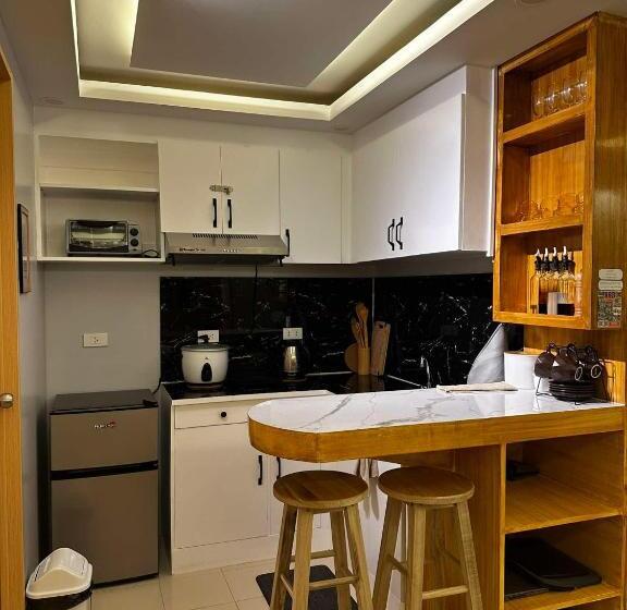 침실 2개 아파트, Joystaycation Condo