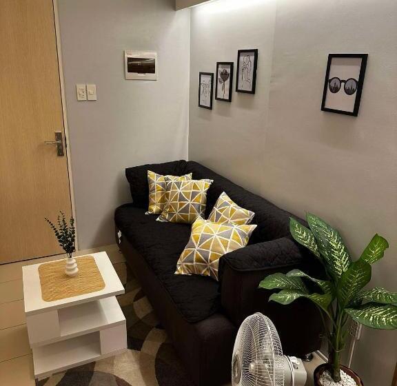 آپارتمان 2 خوابه, Joystaycation Condo