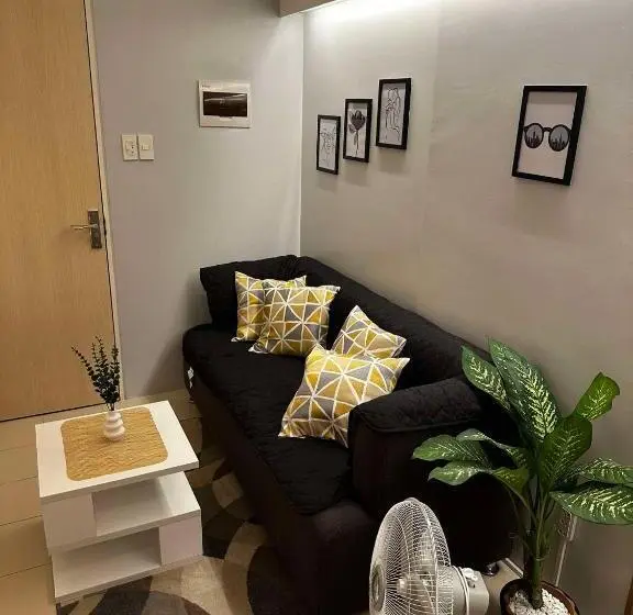 ２ベッドルームアパートメント, Joystaycation Condo