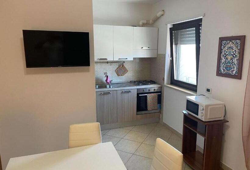 اتاق استاندارد با سرویس بهداشتی مشترک, Casa Vacanza Cavour