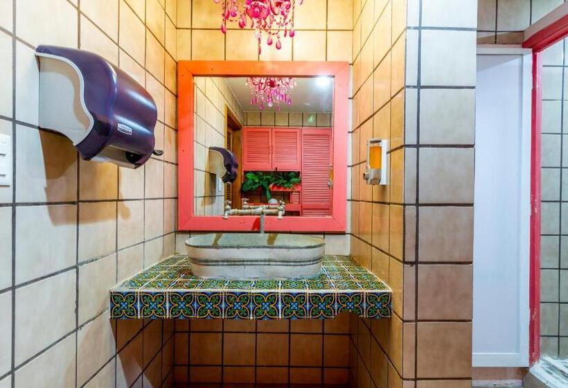 Quarto Estandar, Casanova Suites & Hostel