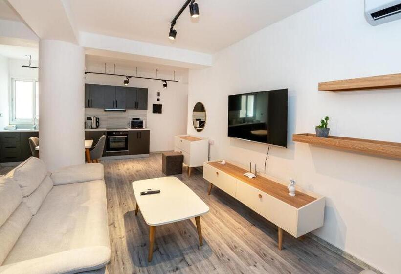 Номер Стандарт, Nicosia Suites