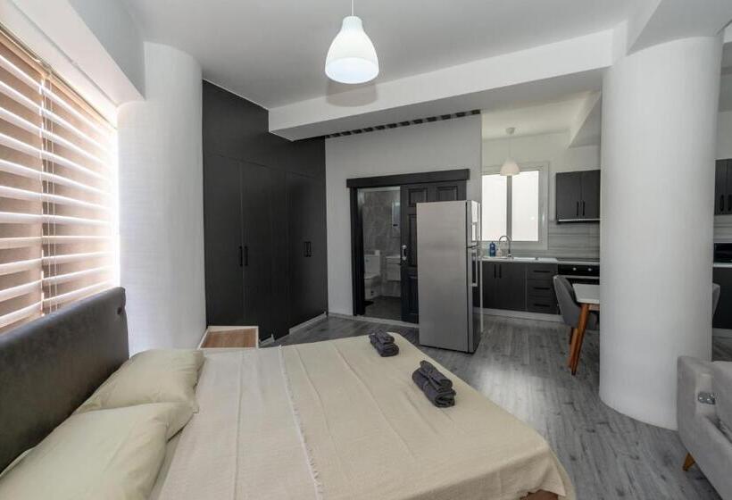 Номер Стандарт, Nicosia Suites