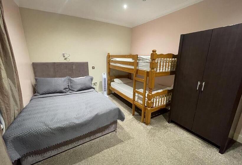 スタンダード４人部屋, Sterling House