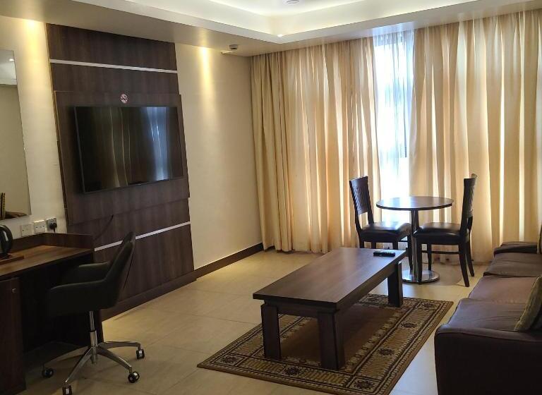 اتاق لوکس, Agulu Lake Resort And Conference Centre