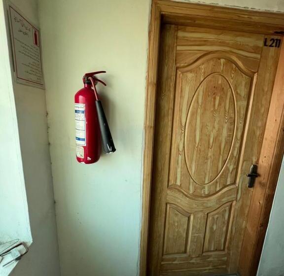 Deluxe Triple Room, Friends