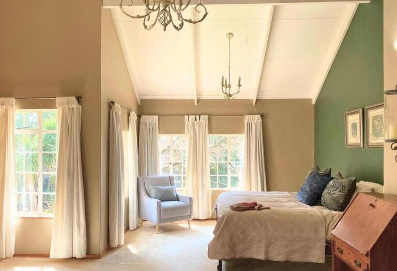 غرفة سوبيريور سرير كينج, The Manor House Dullstroom