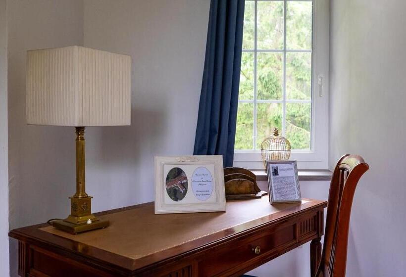 غرفة قياسية مطلّة علي الحديقة, Chalet Des Longschamps