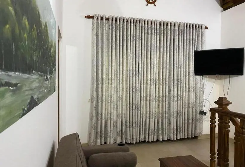 バルコニー付きスタンダードルーム, Green Country Lodge