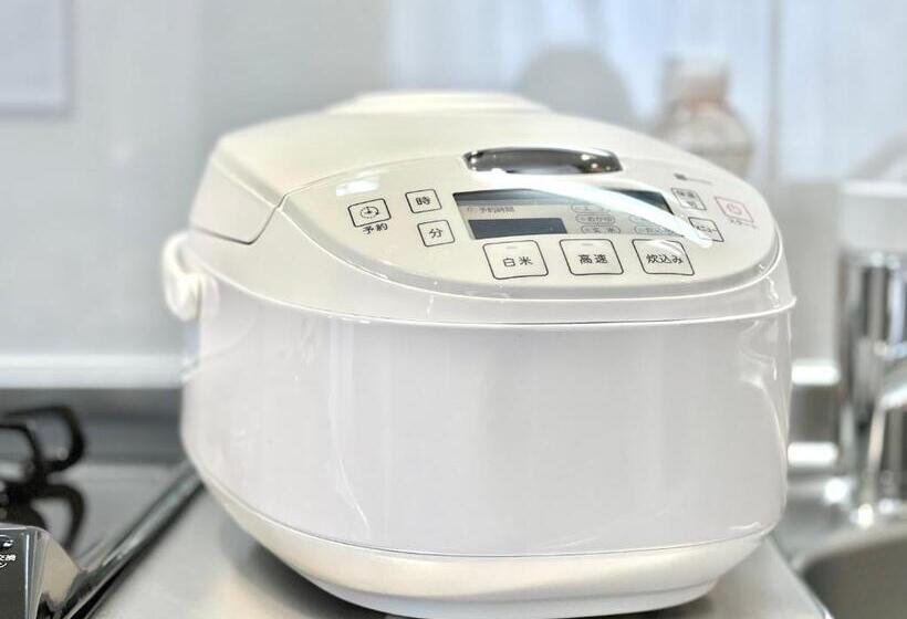 דירת חדר, Kkhouse