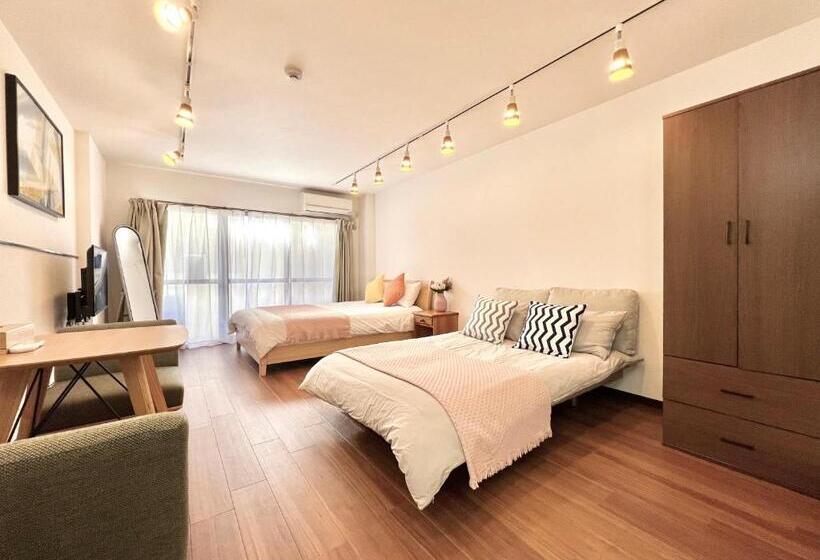 דירת חדר, Kkhouse