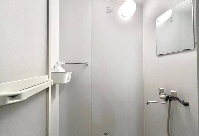 דירת חדר, Kkhouse