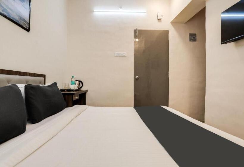 3 Bett Klassisches Zimmer, Oyo Hotel Grand Imperial