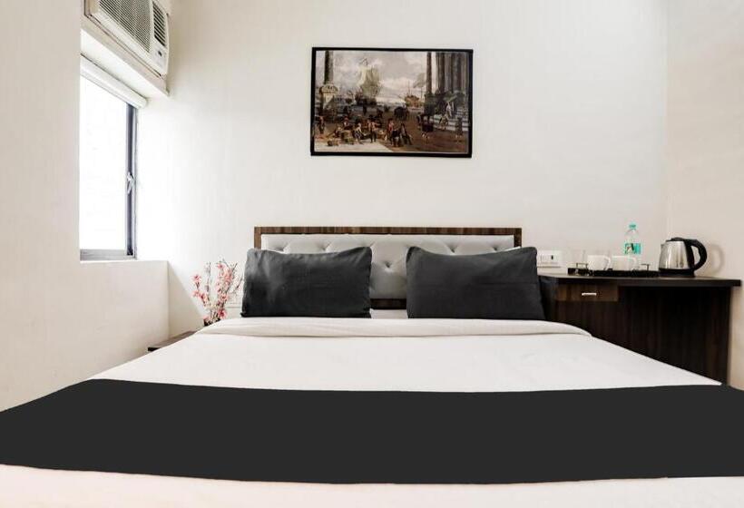 3 Bett Klassisches Zimmer, Oyo Hotel Grand Imperial