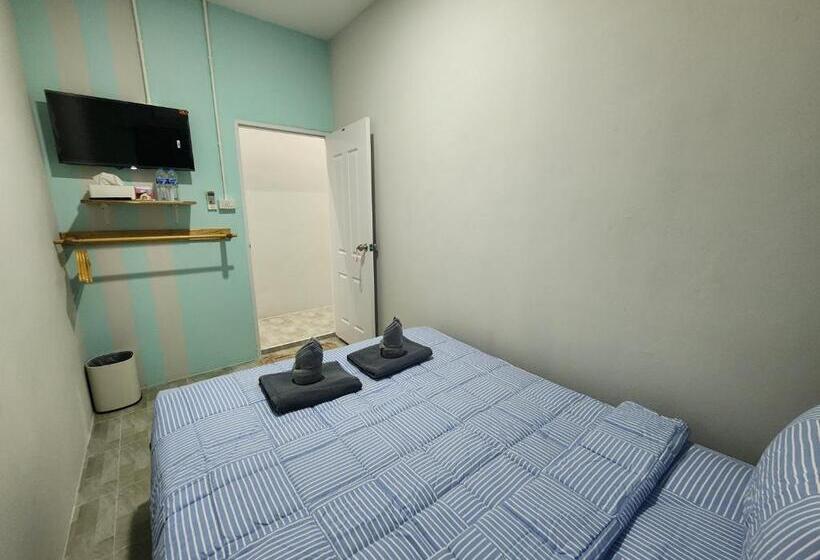 Quarto Estandar Banheiro Compartilhado, Up To Gu Station