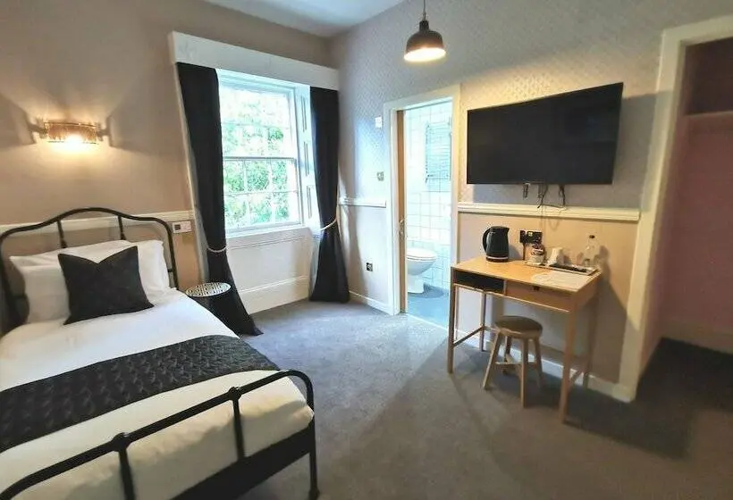Standard Yhden Hengen Huone, Lunan House