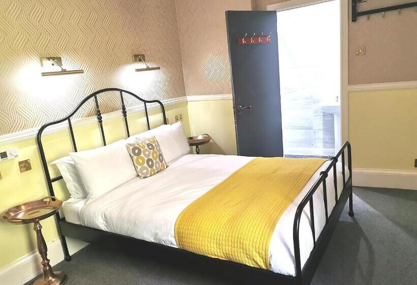 带大床的标准间, Lunan House