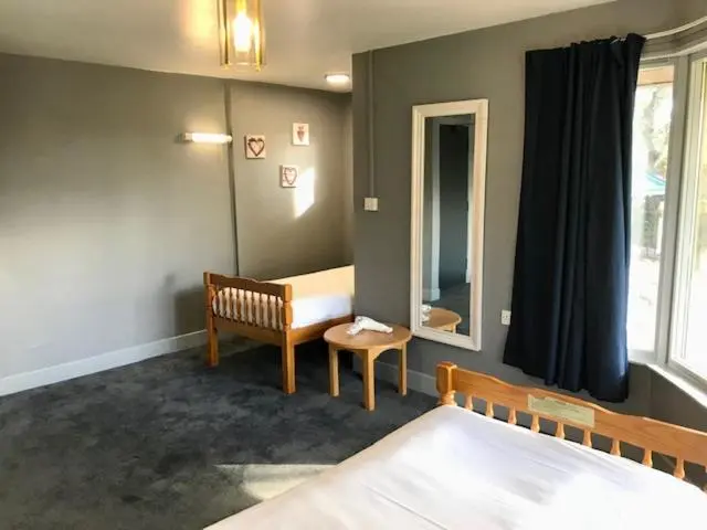Perhehuone Puutarhanäkymä, Lunan House