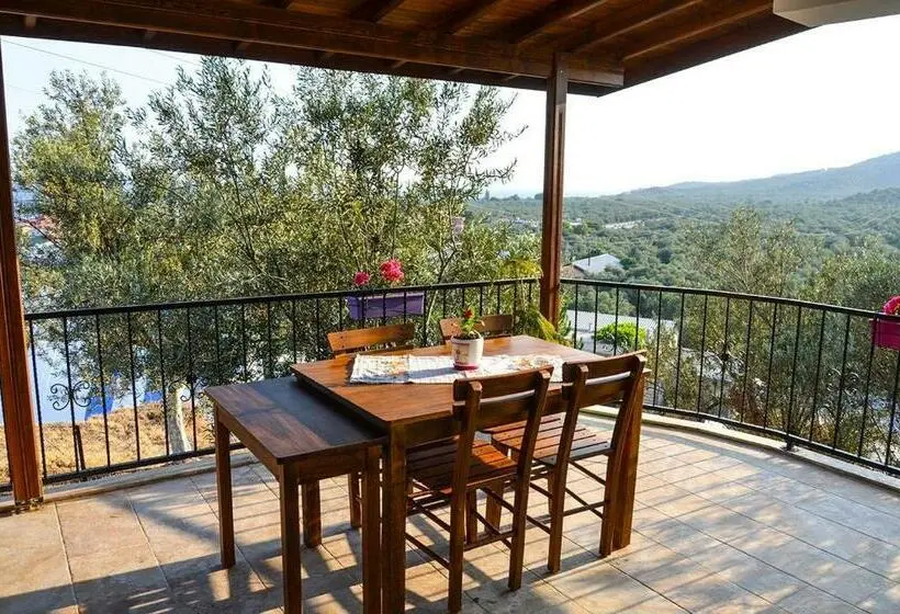 バルコニー付スイート, Kaymak Tepesi Tatil Evi