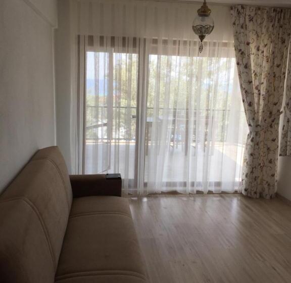 סוויטה עם מרפסת, Kaymak Tepesi Tatil Evi