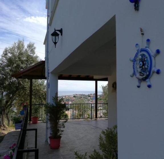 סוויטה עם מרפסת, Kaymak Tepesi Tatil Evi