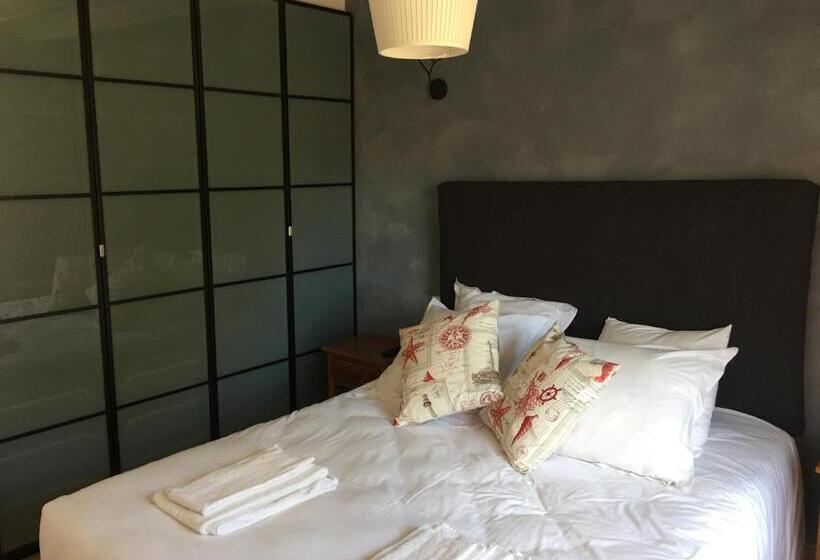 标准间带漩涡浴缸, Les Chambres De La Métairie Du Dick