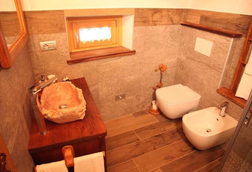 חדר סופריור, Mi Casa Tu Casa