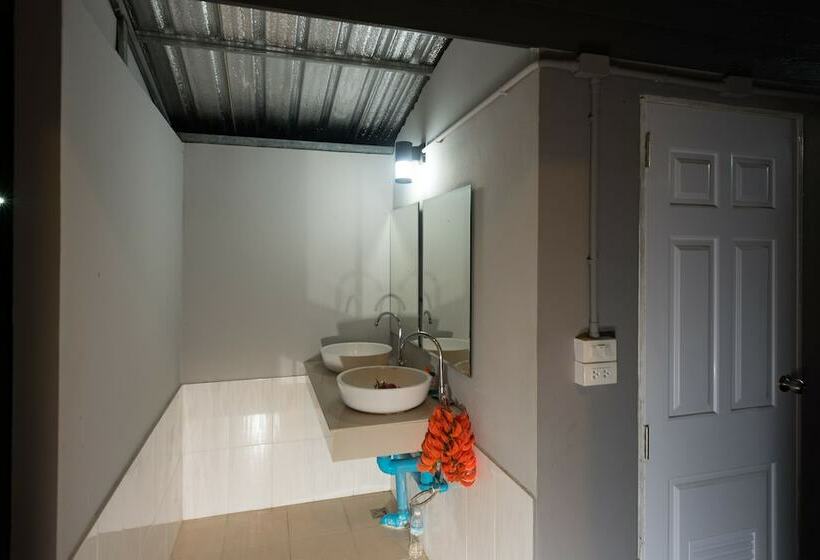 Номер Стандарт Совместная Ванная, 2 Rocks Boutique Hostel